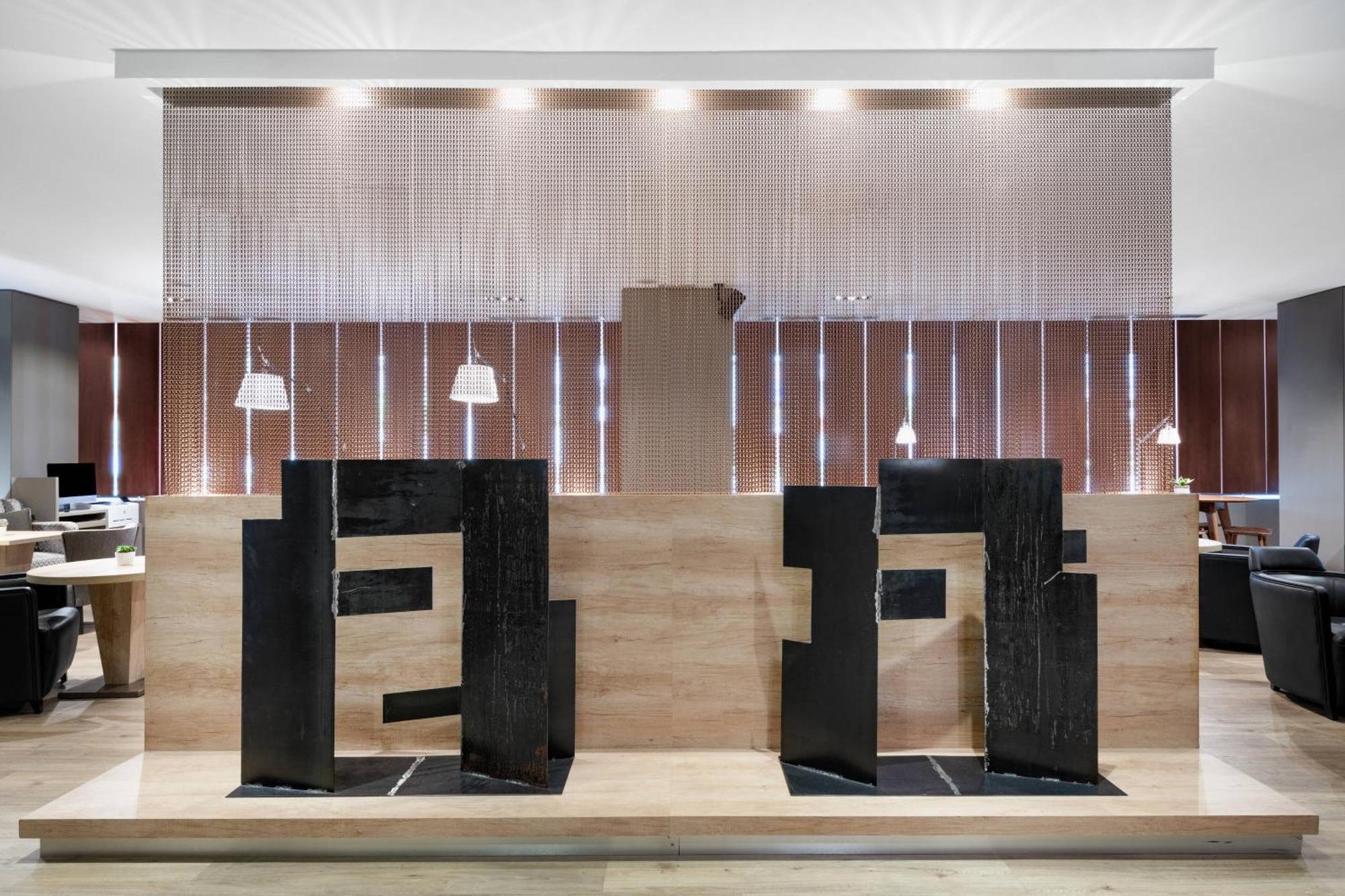 Ac Hotel La Rioja By Marriott Логроньо Экстерьер фото