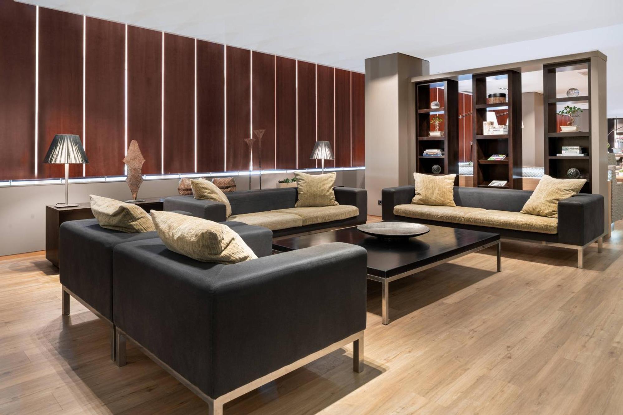 Ac Hotel La Rioja By Marriott Логроньо Экстерьер фото