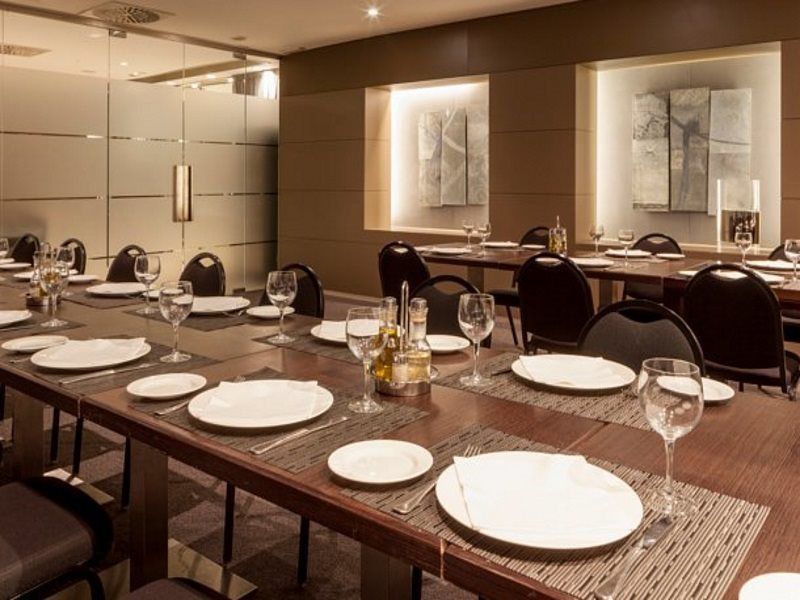 Ac Hotel La Rioja By Marriott Логроньо Экстерьер фото